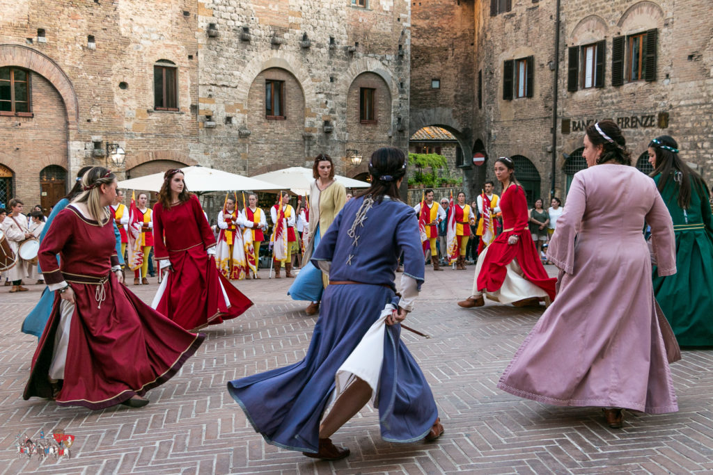 I Cavalieri di Santa Fina