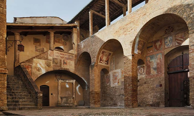 San Gimignano Museo della Vernaccia